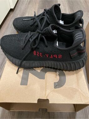 Adidas Yeezy Boost sneakers size 6